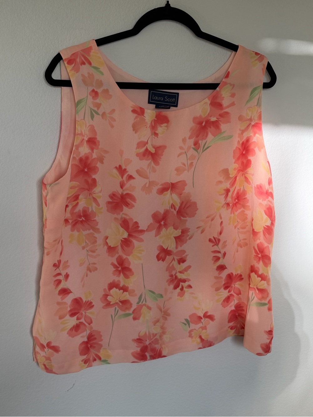 Laura Scott Peach Floral Sleeveless Blouse